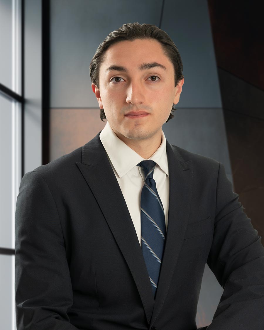Tomás